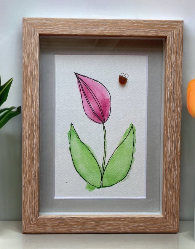 
                      
                        Tulipe aquarelle avec une photo de bourdon en verre de mer
                      
                    